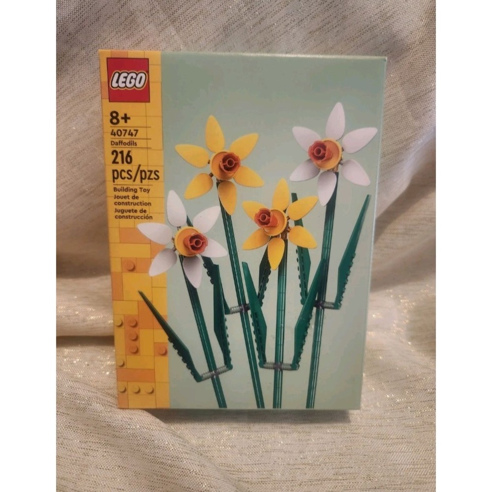 LEGO Daffodils Botanicals Springtime Flower 40747 216 Pieces NEW Sealed